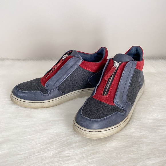 earth zane high top sneaker